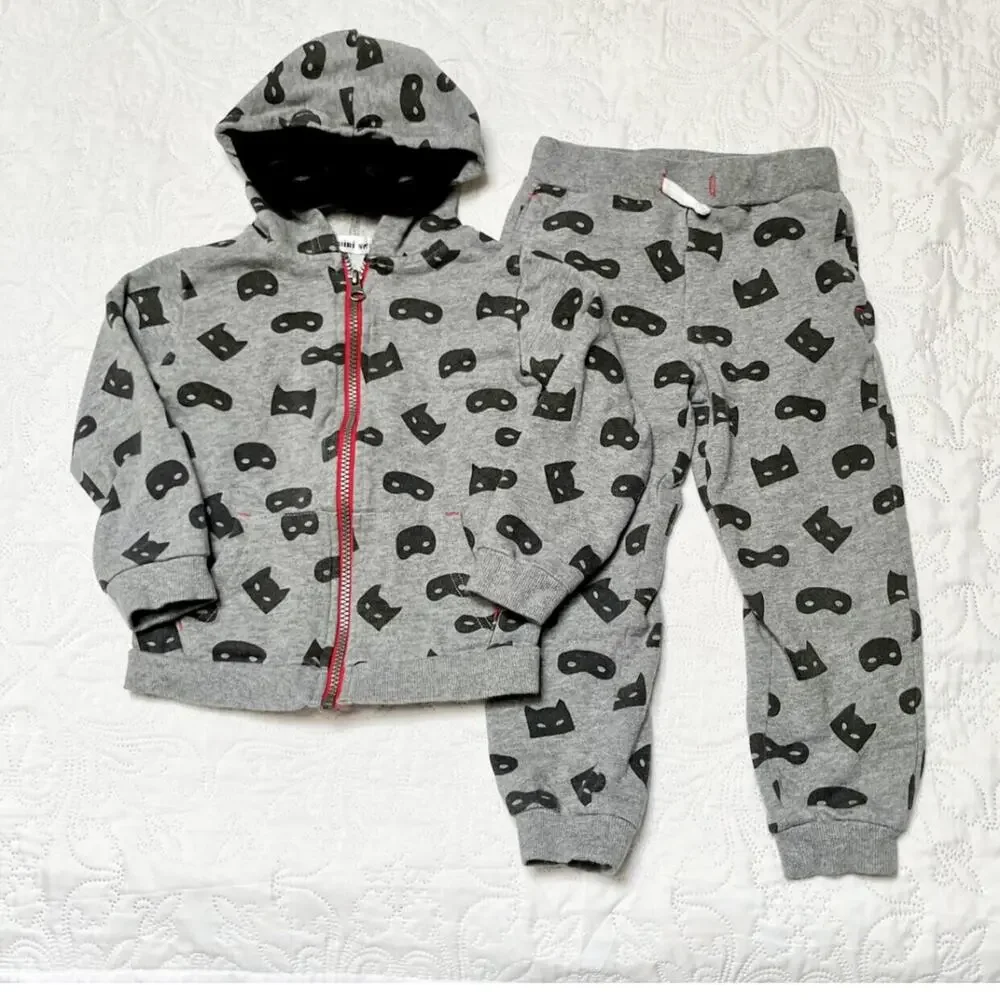 Mini Series Mask Print Jogger Set Size 4T
